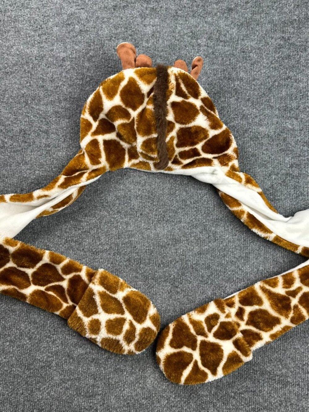 Cute Giraffe Animal Plush Hood Hat Scarf Mittens Combo Costume One Size - Picture 4 of 8